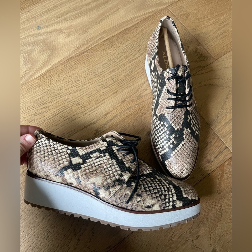 ALDO Women's lovebird Beige Platform Wedge Shoes faux snake skin womens 7